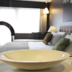 Quentin Am Kurfuerstendamm Hotel 4*