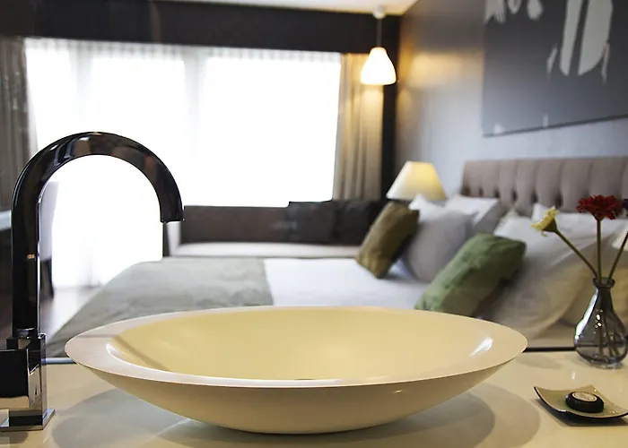 Quentin Am Kurfuerstendamm Hotel 4*