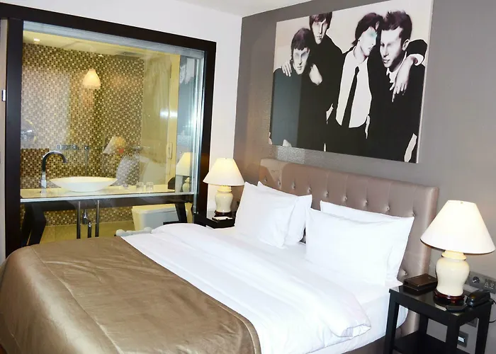 Quentin Am Kurfuerstendamm Otel 4*